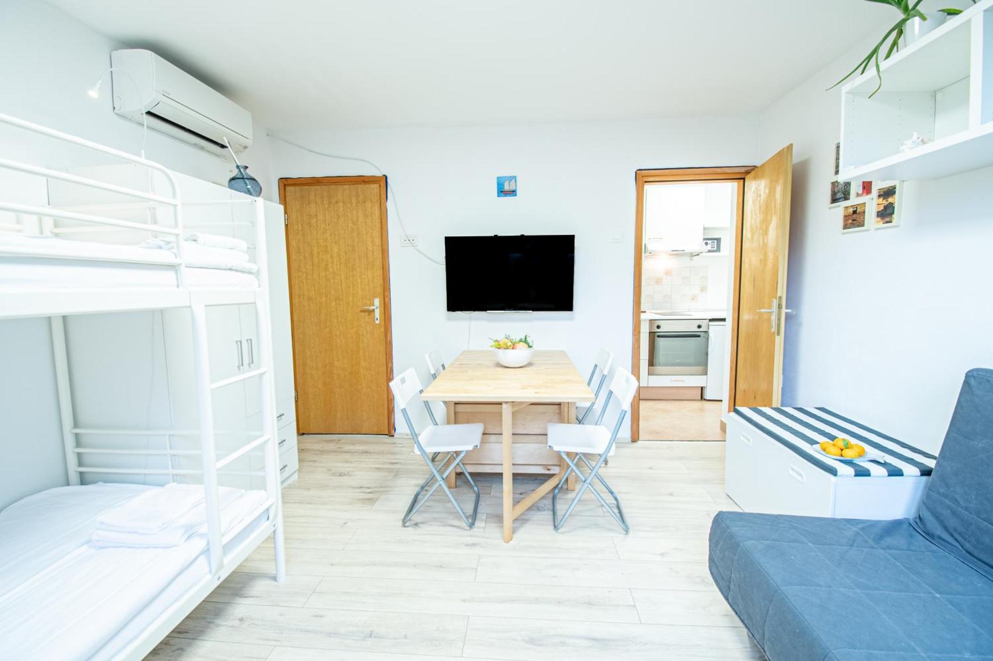 Umag Center Apartment Parking By Rentistra Dış mekan fotoğraf